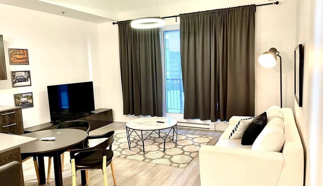 Buchanan *305* - Luxe Loft+Gym