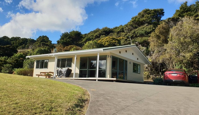 Bush backdrop and Bay views