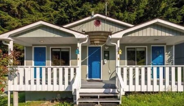 (C) Sterling Standard Cabin (Pet Friendly)