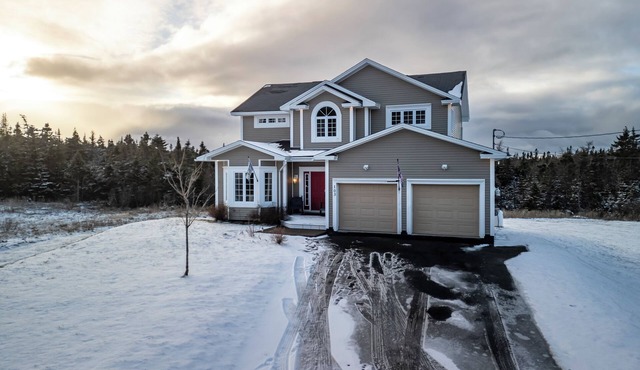 Franklin House - Large Executive 5 Bedroom Home