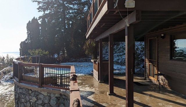 Cabin Suite - Lakeview Walkout-Patio & Firepit