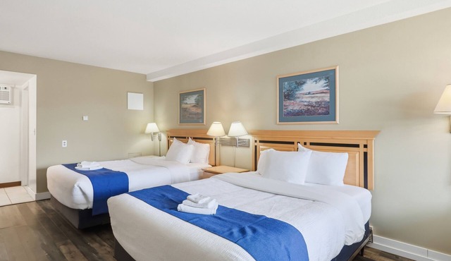 Canadas Best Value Desert Inn & Suites Cache Creek