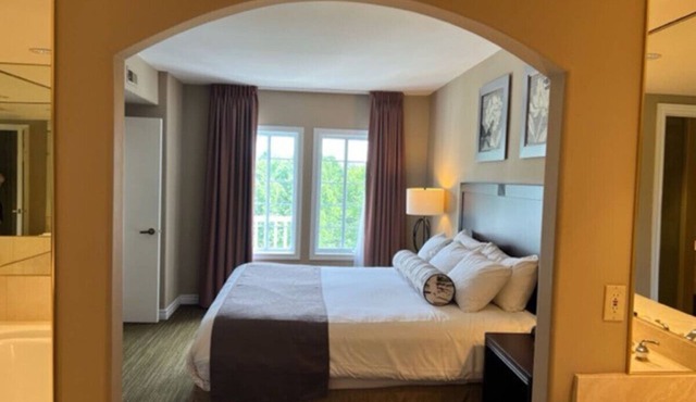 Carriage Jacuzzi suite Escape