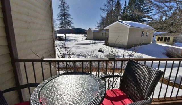Chalet La Terre - Spa et Plage de Sable Devant le Chalet Avec Embarcations