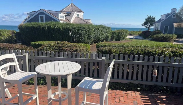 Charming Cape Cod Getaway - Private Beach Cottage in Mashpee