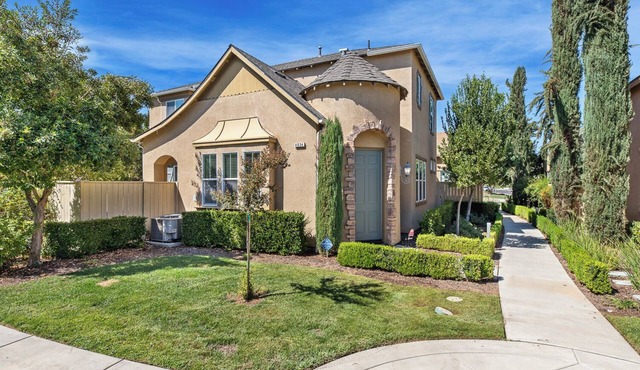 Charming Clovis 3Bd/3Ba Home @ Harlan Ranch w/pool in Clovis