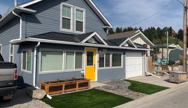 Charming Historic 3-Bed, 3-Bath home with wood burning FP & Beautiful Backyard
