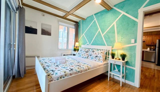 Charming Home Away - Free Parking