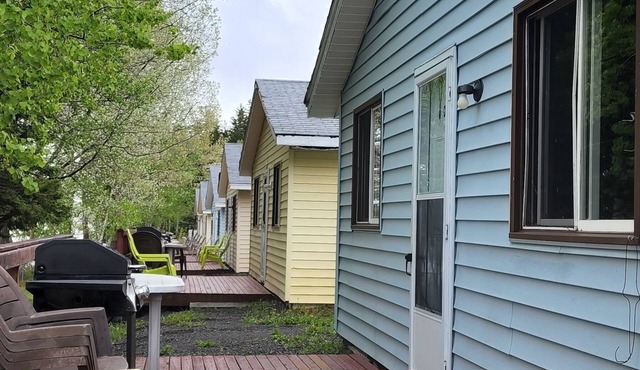 Chocolate River Cottages - Chocolate River 1 Bedroom Cottage No.1