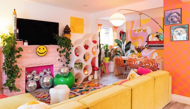 Colorful & Funky Getaway – A Vintage Dream Come True