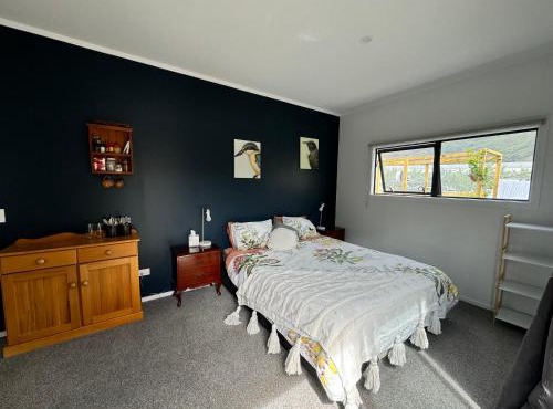 Comfortable Barn Stay on Private Rural Property in Cromwell