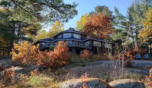 Cottage with commanding views of the lake on a large piece of Canadian Shield