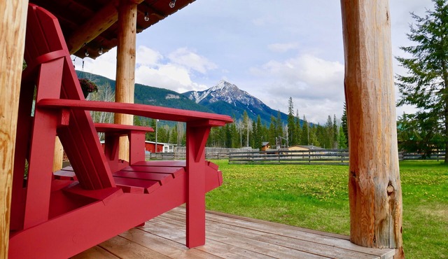 Cozy Cabin with Magnificient Views and Woodstove
