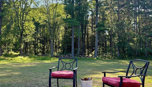 Cozy Home near the Beach, with Hiking & Biking Trails, Wineries & Ziplines