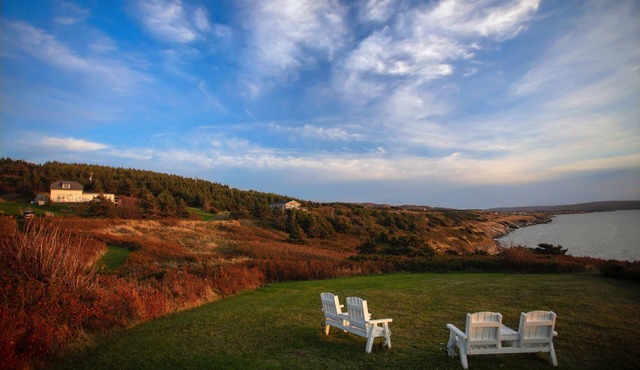 Cozy Oceanfront Cabot Trail Cottage w/Cape Breton's Best View