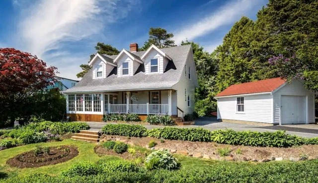 D-TOWN GETAWAY "SPACIOUS+WIFI+AC+FAMILY+GATHERING"
