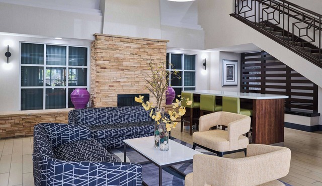 DoubleTree by Hilton Chatsworth