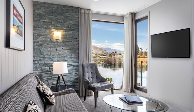 DoubleTree by Hilton Queenstown