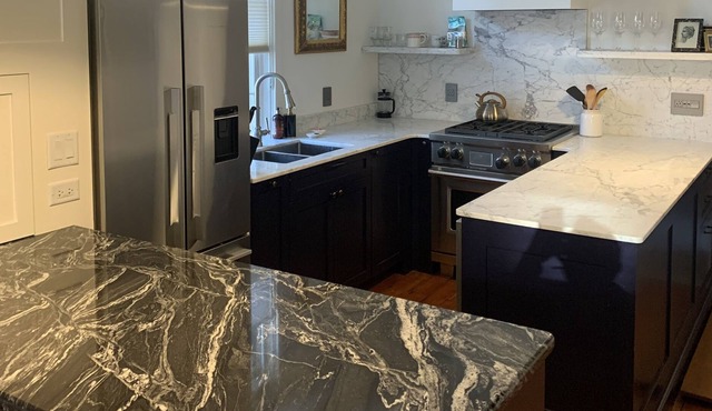 Downtown Luxurious 2 Bedroom House