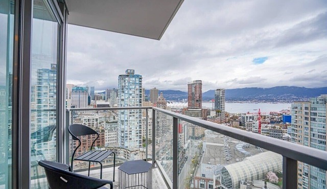 Downtown Unit+Spectacular Views