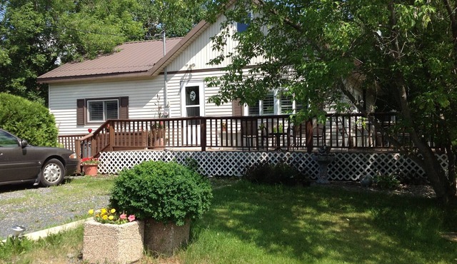 Elm Bay Cabin Rentals - Cottage #2
