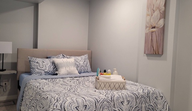 EXCLUSIVE 2-BED PRIVATE COZY BASEMENT