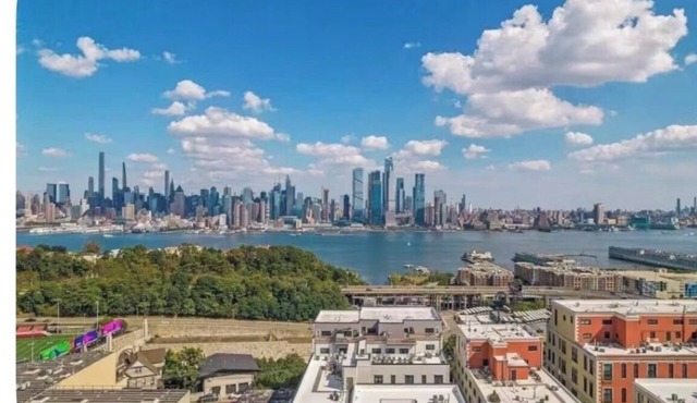 Extravaganza Condo 10 mins From NYC - W/amenities - Parking