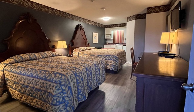 Fenelon Inn