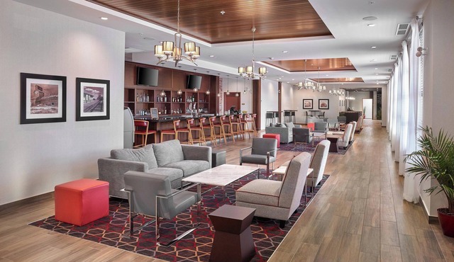 Four Points by Sheraton Edmonton West
