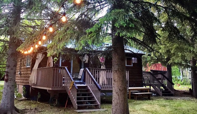 GLAMPING! SummerFell Cabin - 2 Bedrooms, 6 Guests!