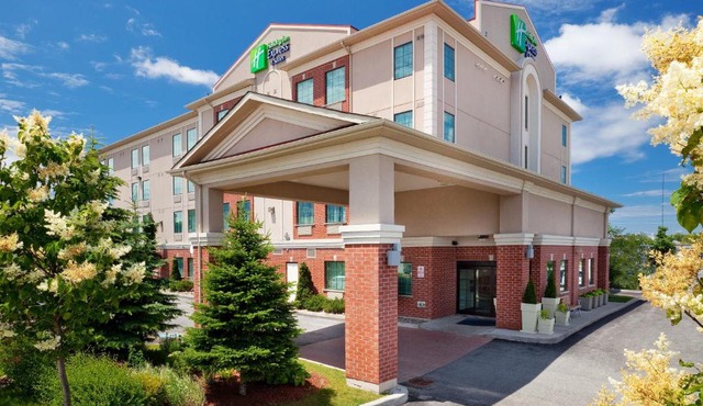 Holiday Inn Express Hotel & Suites Barrie by IHG