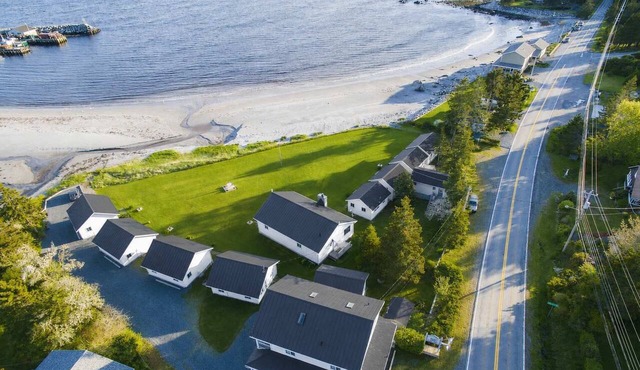 Hunts Point 2-BR Coastal Retreat - Cottage # 4