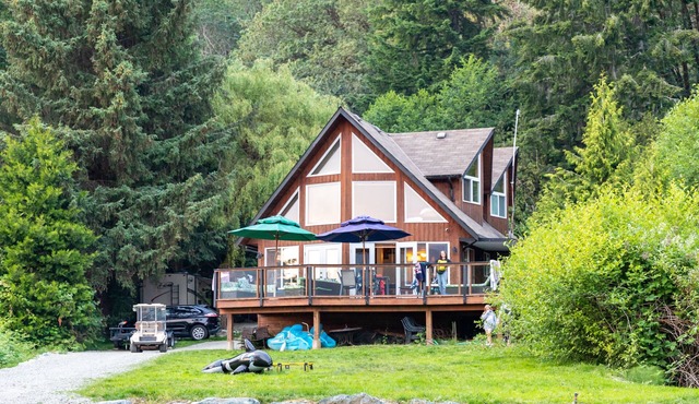 Lakefront Cabin on Vancouver Island