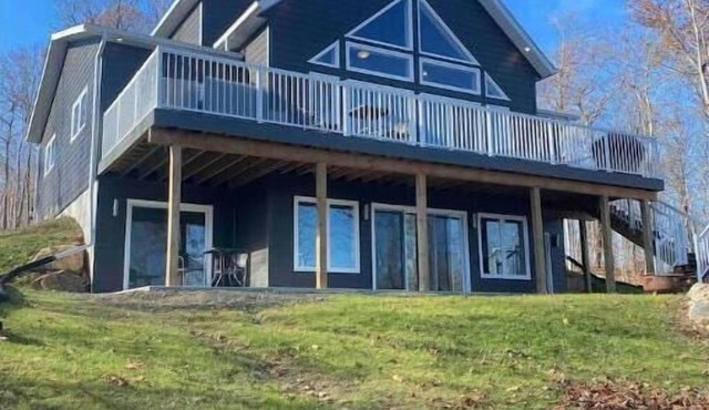 Lakeside Retreat