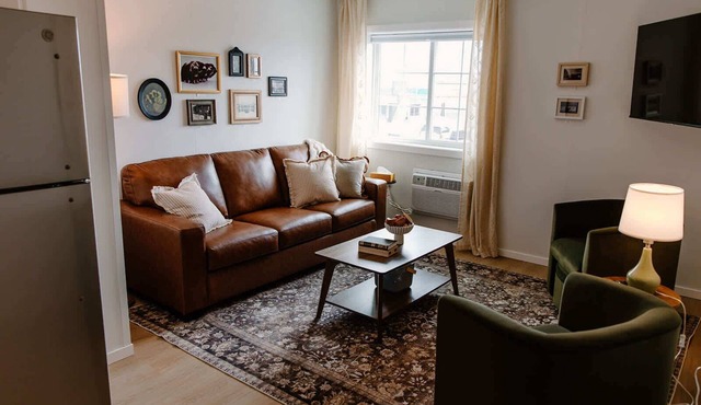 Large 1BR Loft in La Crete - Full Kitchen