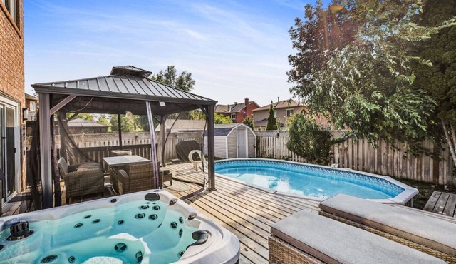 Luxe 4BR Retreat w/Heated Pool, Hot Tub & BBQ