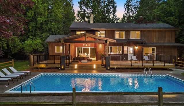 Luxury Secluded 4-Bed Getaway with Heated In-Ground Swimming Pool