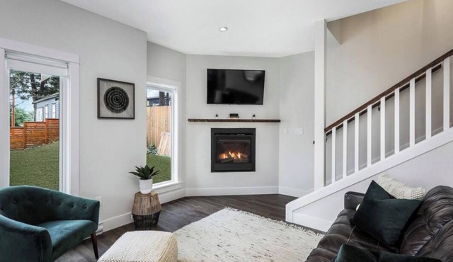 Machleary Hideaway - Downtown old city Nanaimo