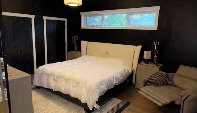 Modern 3 Bedroom Apartment Perfect for Visiting Family or Working Professionals