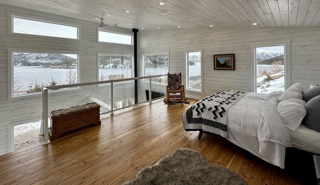 Modern Saltbox Home in Gros Morne National Park & Ocean Views!