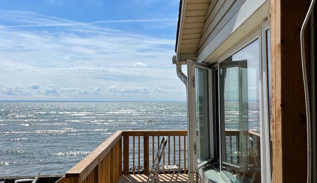 Moonlight Lakefront 1500sqft Luxury Home Summer