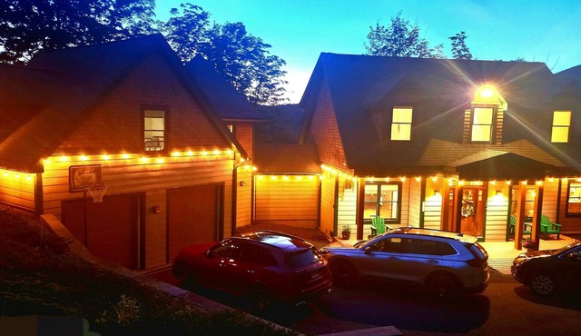 New Luxuary Hunter Ski Resort&Lake Chalet, Hot Tub, Sauna, Fireplace, Mountains