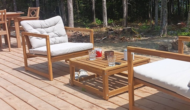 Ortus Solis Lovingly furnished vacation home on Wentworthlake