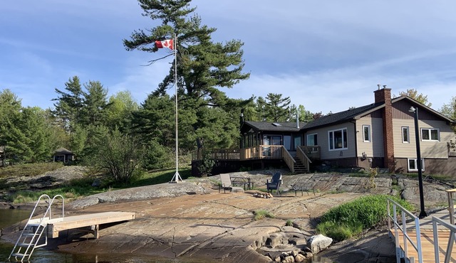 Premier Vacation Home In Pointe Au Baril On - Pointe Au Baril Station