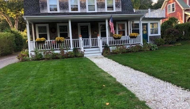 Prime Centerville Location. One mile to Craigville beach RPMS044 in Centerville