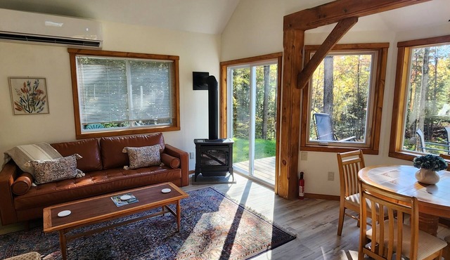 Pristine, Peaceful & Private - relax refreshing waterfalls and swimming holes