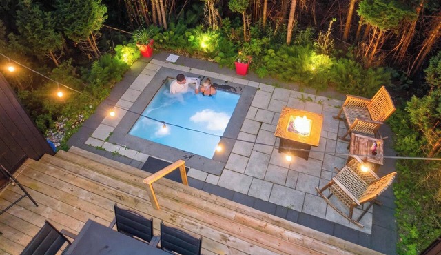 Private sunken spa - Luxury chalet near Quebec