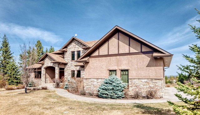 Relaxing Countryside Retreat Minutes from Red Deer