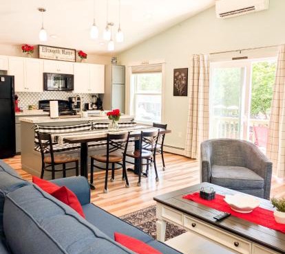 Riverview Ellsworth Apartment