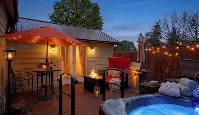 Romantic Wine Country Retreat Spa-Hot Tub & Sauna